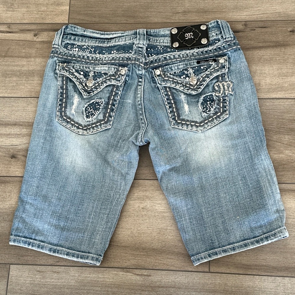 Miss Me Medium Wash Bermuda Jean Shorts Size 29